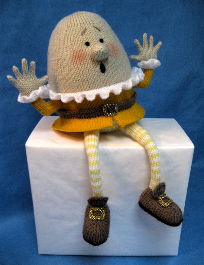 knitted toy of Humpty Dumpty