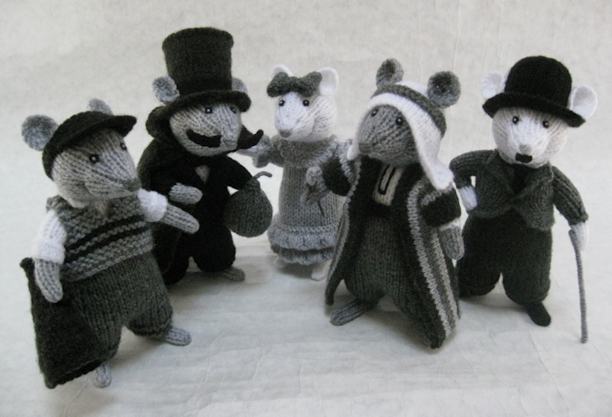 knitted toys of mice dressed as characters from the silent movies era