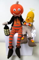 knitted toys showing Jack O'Lantern and Maizey the maize cob